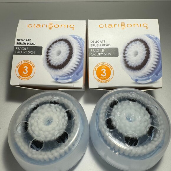 Clarisonic Delicate Facial Cleansing Brush Head Replacement 2 PACK - Picture 2 of 5